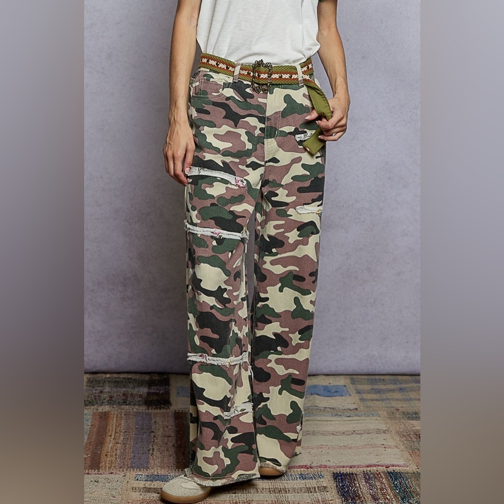 POL “ Studio Stitch ” Wide Leg Patch Pants | Olive Multi - Picture 6 of 8